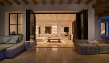 Resa Estates finca campo san jose Ibiza night.jpg